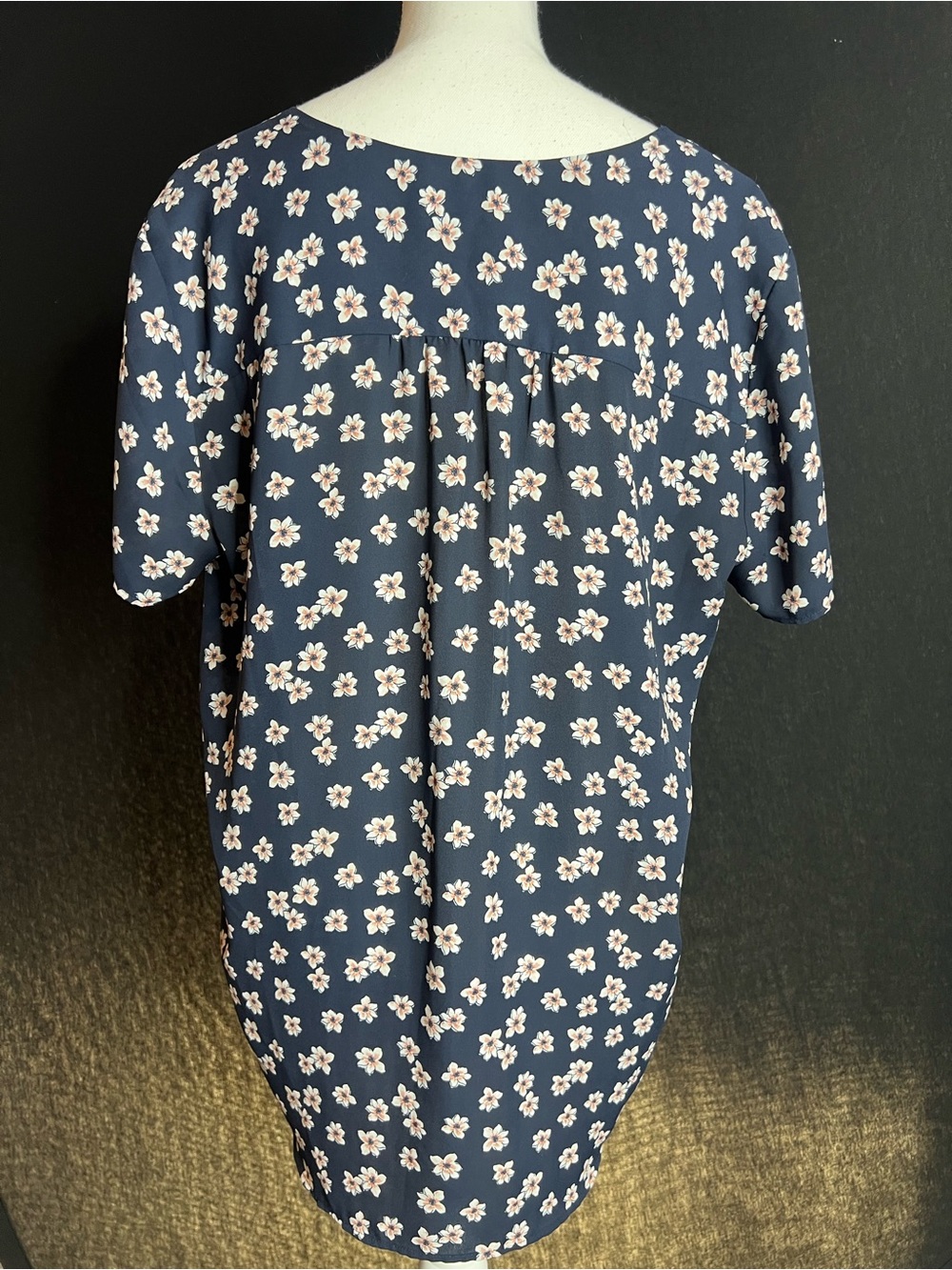 LOFT Navy Floral V-Neck Short Sleeve Blouse - Picture 2 of 3